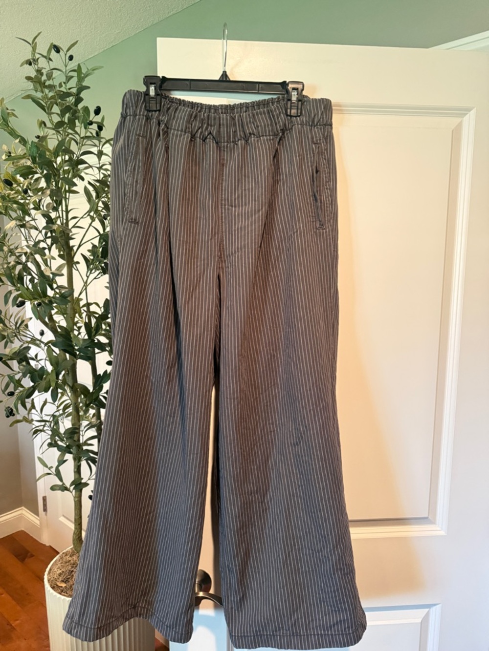 Aerie Stripe Pull on Pants